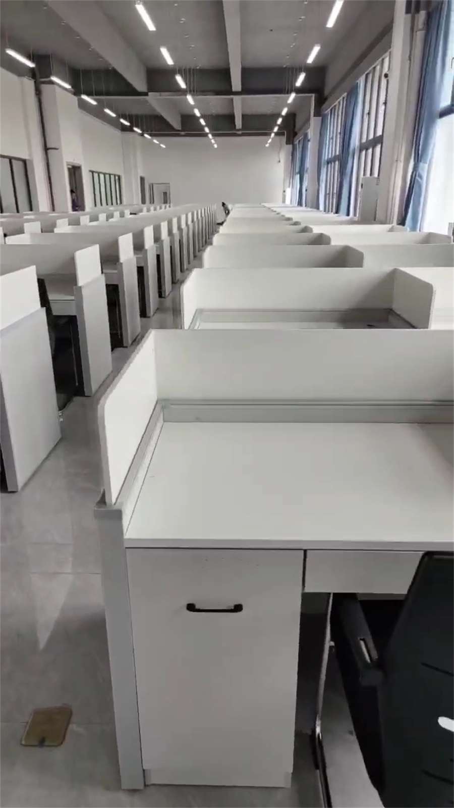 升降屏風實驗桌